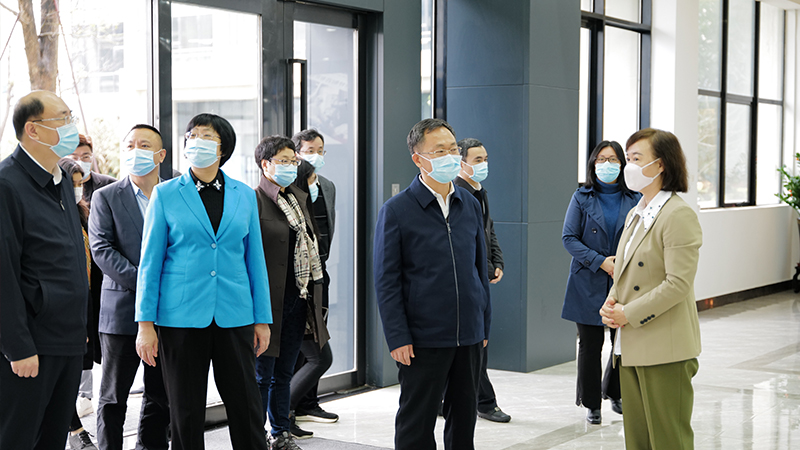 汕頭市人大常委會(huì)調(diào)研洛斯特制藥